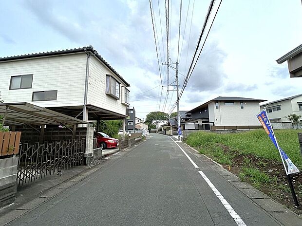 【前面道路含む外観】☆前面道路☆