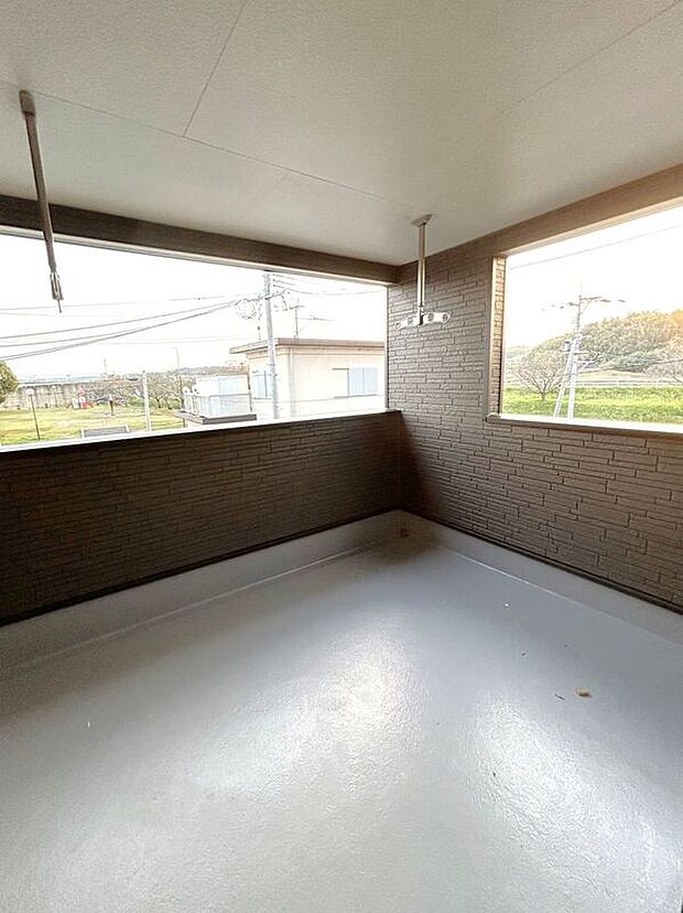 【バルコニー】☆バルコニー☆天候に左右されにくく使いやすいインナーバルコニー♪