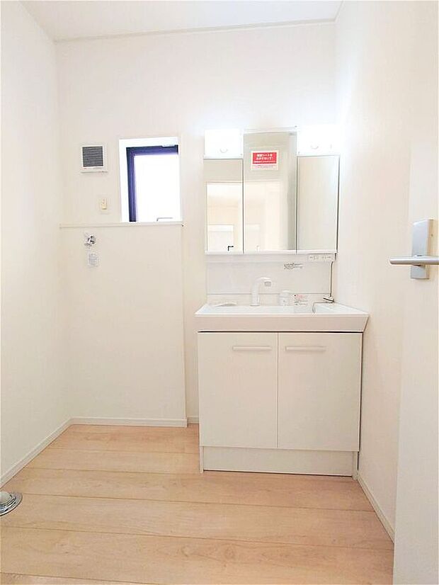 【同仕様画像　（その他内観）】同仕様