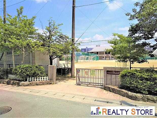 熊本市立西山中学校（約650m）