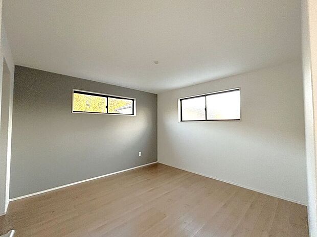 【寝室】☆洋室A☆アクセントクロスがお洒落なお部屋♪主寝室におすすめです♪