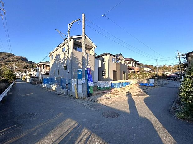 【前面道路含む外観】☆前面道路☆