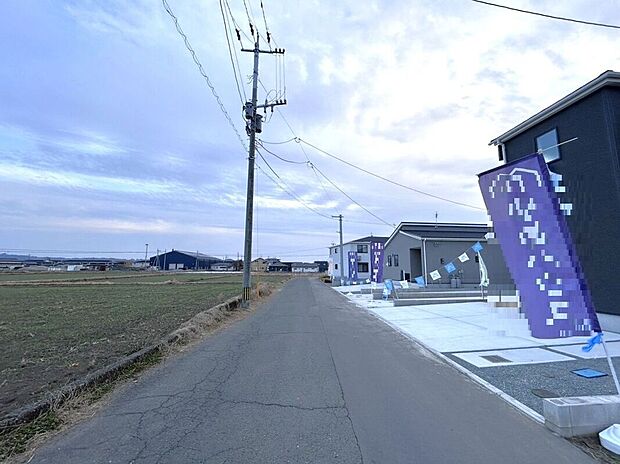 【前面道路含む外観】☆前面道路☆