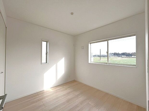 【室内】☆4.5帖洋室☆ベッドや学習机を置いてお子様部屋におすすめです♪