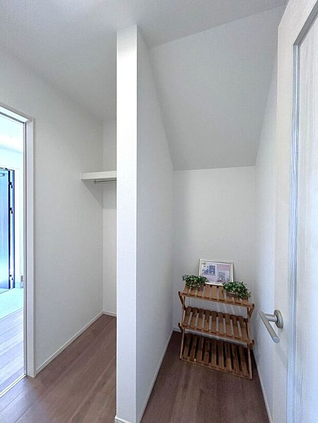 【収納】☆ファミリークローク☆家族の衣類を一か所にまとめられる収納。家事効率にも配慮された設計です♪