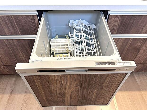【その他設備】☆食器洗浄乾燥機☆家事の時短にもなる人気の食洗機!ビルトイン式で見た目もスッキリ♪