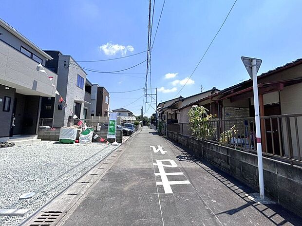 【前面道路含む外観】☆前面道路☆