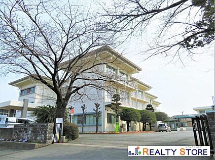合志市立西合志南小学校 1800m