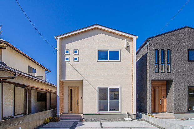 【1号地外観】ホワイトを基調としたシンプルモダンな外観。