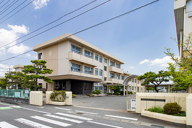 第二藤田小学校（約2,000m）
