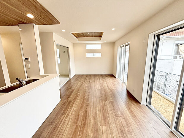 【【LDK・和室 ｜ 2号棟】】16.75帖＋4.5帖の広々空間