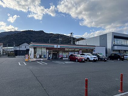 セブンイレブン大野中央店 550m(徒歩7分)