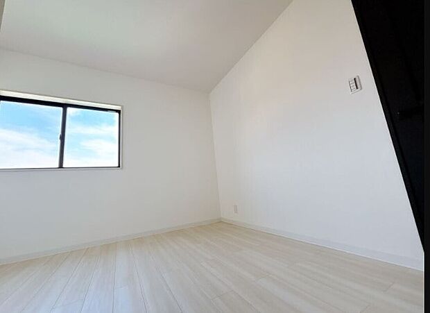 各居室に収納スペースあり◎
お部屋がすっきり片付きます。
(同社施工事例)