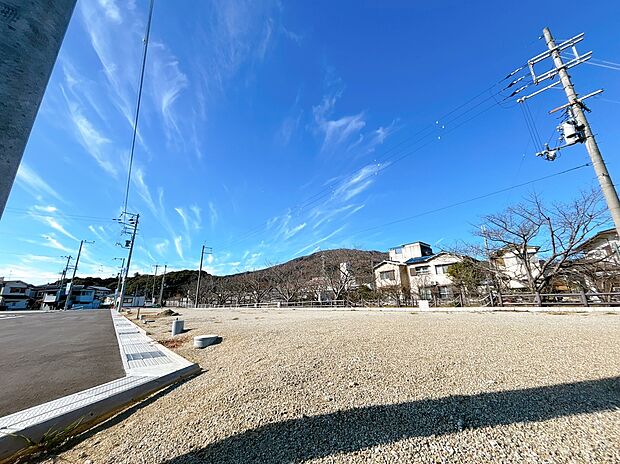 【外観】静かで落ち着いた閑静な住宅地です。
子育て世代の生活環境としても最適です◎	
