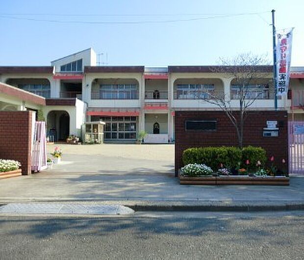 奈良市立三碓幼稚園（約1,860m）