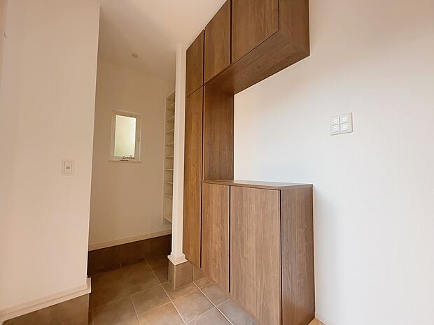 【シューズボックス】(同社施工事例)