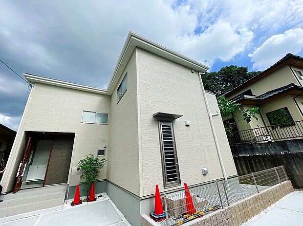【外観】静かな住宅地でのんびりと生活できます◎ (同社施工事例)