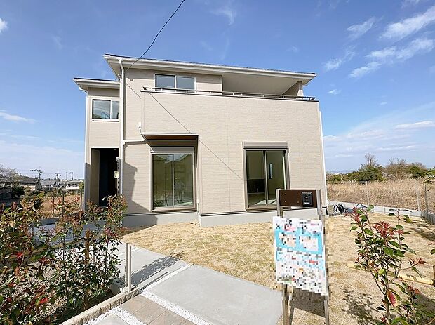 【外観】自然とうまく調和した環境の良い地域です。
毎日を快適に気持ちよく過ごしていただけます。(同社施工事例)