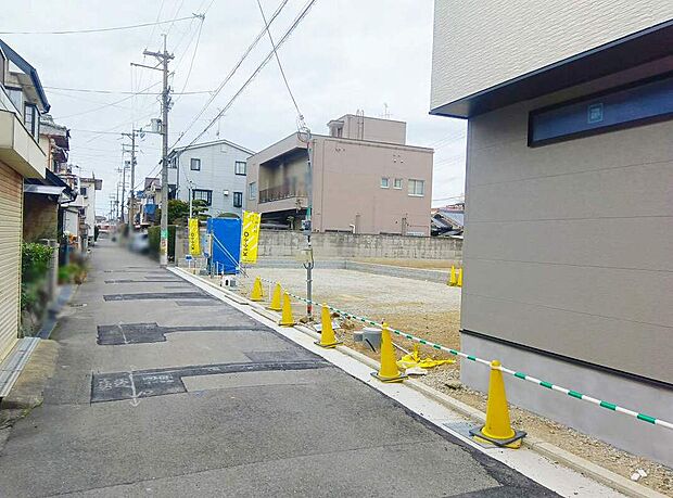 【【前面道路含む現地】】小規模分譲地につき、コミュニティづくりも安心です!/2026年1月4日撮影
