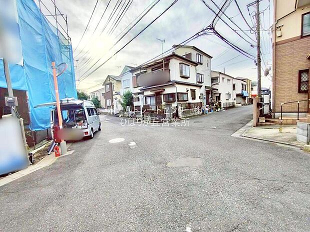 ひとたび扉を開けばそこに待っているのは上質な空間とマイホームでの新生活をイメージさせる優雅なひととき。「この家なら…」ではなく「ここに住みたい♪」と思う感動をお届けいたします。