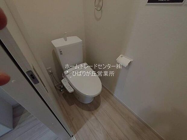 【トイレ】トイレスペースが1・2階にございますので、朝の混雑時に家族が分散して使用できます。またゲスト用・家族用と分けることも出来ますね♪