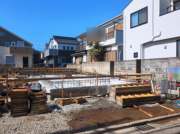 【現地外観写真】ひとたび扉を開けばそこに待っているのは上質な空間とマイホームでの新生活をイメージさせる優雅なひととき。「この家なら…」ではなく「ここに住みたい♪」と思う感動をお届けいたします。