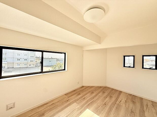 ■陽射しが差し込む暖かいお部屋