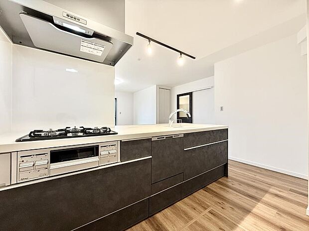 ■家族の絆を深める、温もりのあるキッチン