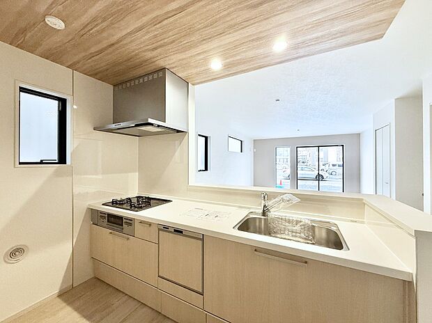 ■会話が深まる対面キッチン!家族との会話がはずみます