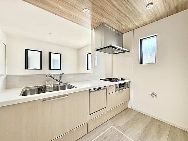 ■会話が深まる対面キッチン!家族との会話がはずみます!