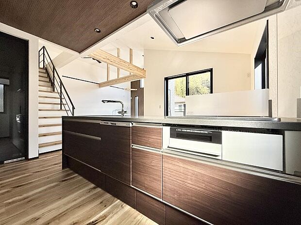 ■使いやすさとデザインが融合した、快適なキッチン