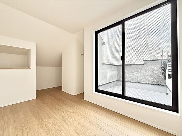 ■落ち着いた雰囲気のお部屋で心が安らぐ空間