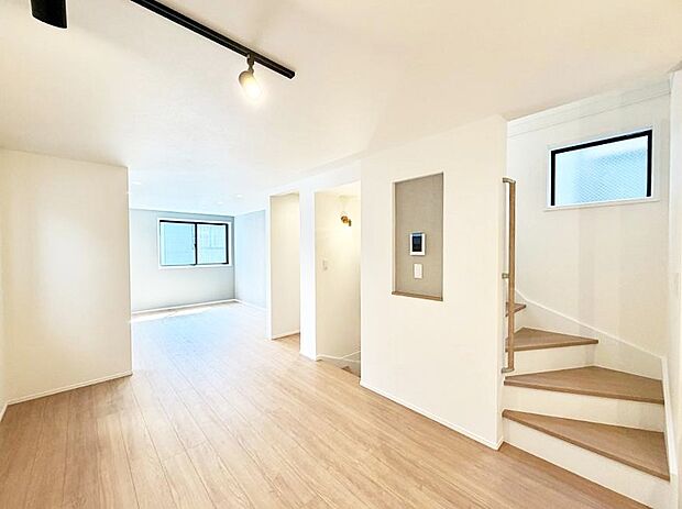 ■リビングイン階段は、家族の一体感を感じられますね。