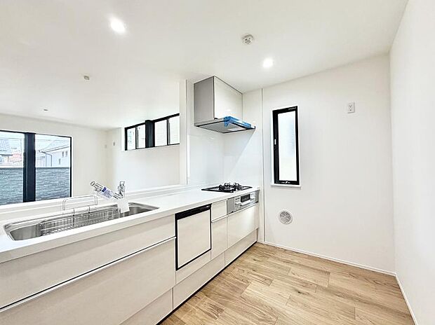 ■広々キッチンでお子さんも一緒にお手伝いできます！  