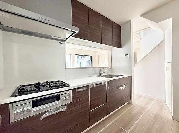 ■家族との会話が弾む、人気の対面キッチン