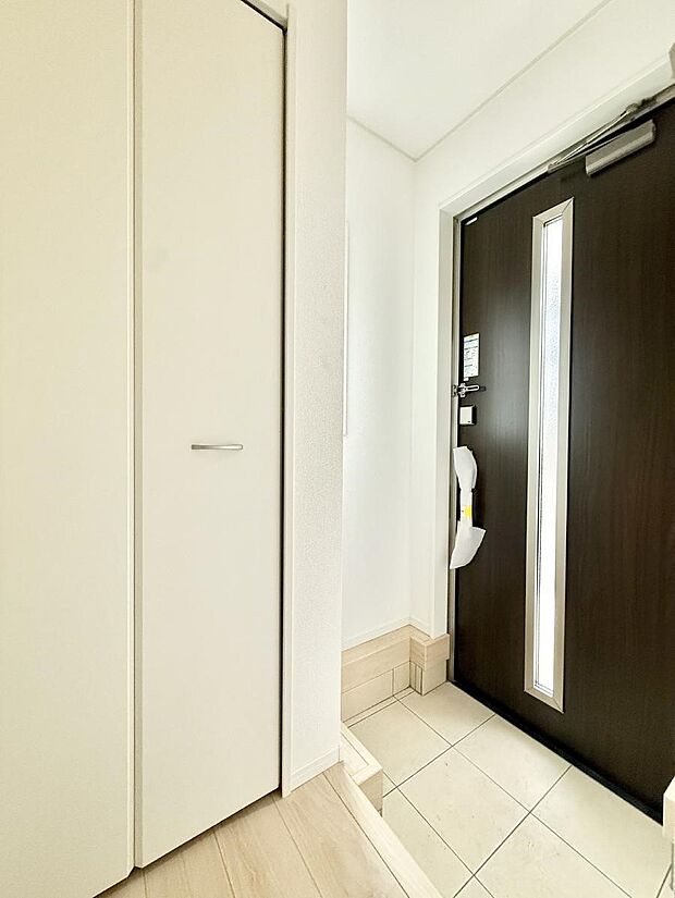 1号棟  ■ シンプルで美しく、快適な暮らしの入り口