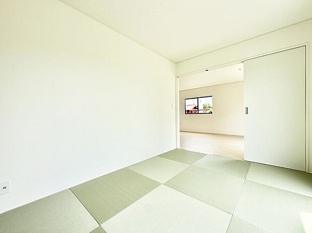 1号棟 ■落ち着いた色合いのお部屋で穏やかな時間を楽しめます