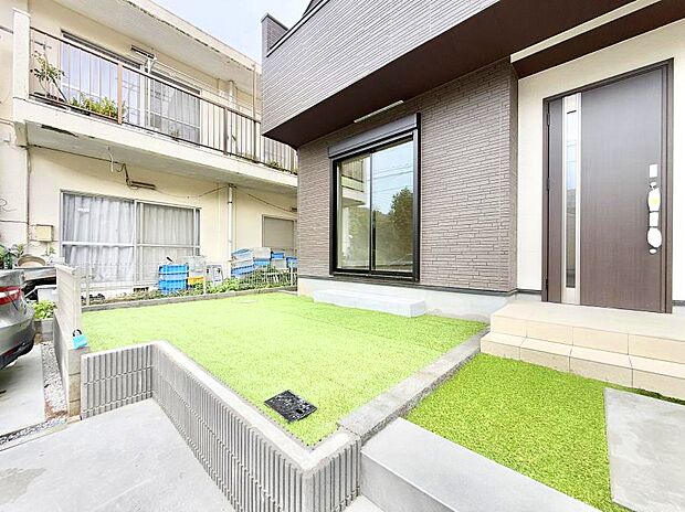 A号棟 ■暮らしに潤いを与える、緑が取り入れられた住まいです