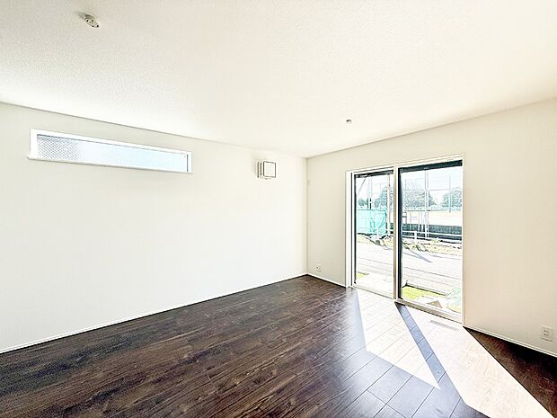 【リビング】■家族の時間を彩る、快適で癒される空間