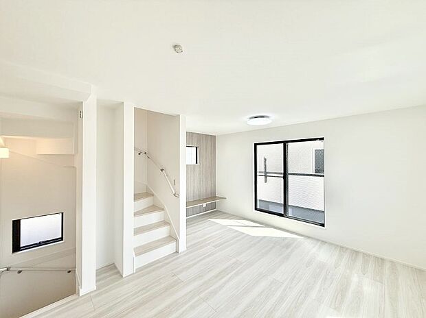 【ダイニング】■家族の笑顔があふれる、くつろぎの空間