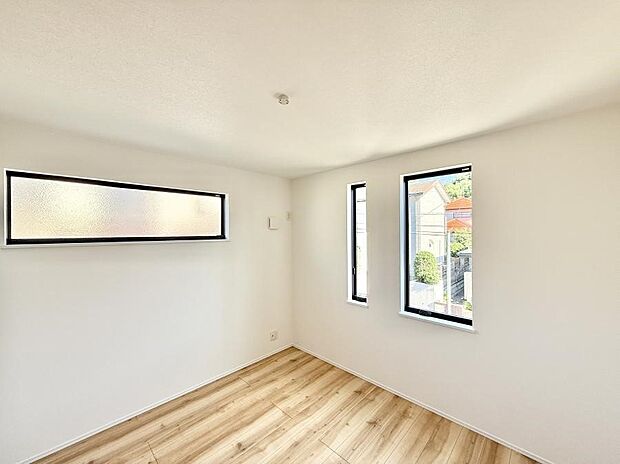 【リビング以外の居室】■落ち着いた雰囲気のお部屋で心が安らぐ空間