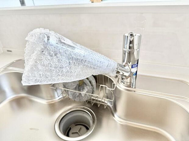 【浄水器】■清潔でおいしい水を手軽に供給してくれます