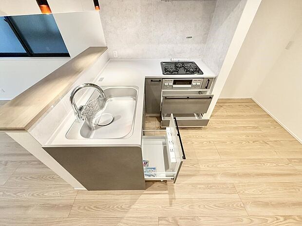 【キッチン】■家族の絆を深める、温もりのあるキッチン