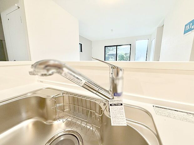 【浄水器】■清潔でおいしい水を手軽に供給してくれます