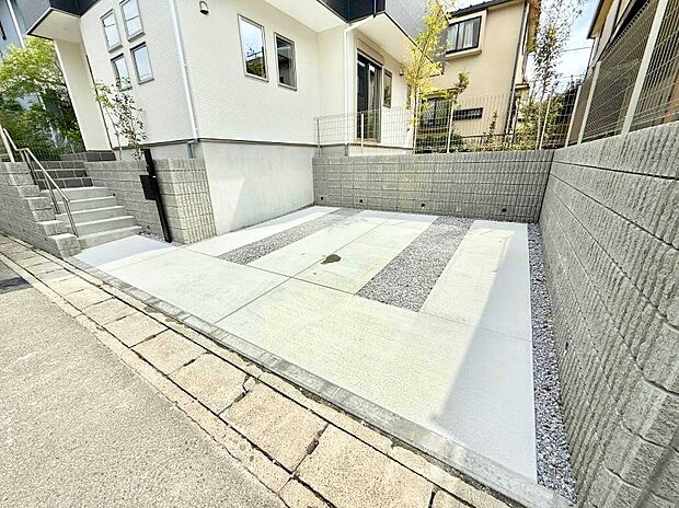 【駐車場】■カースペース有