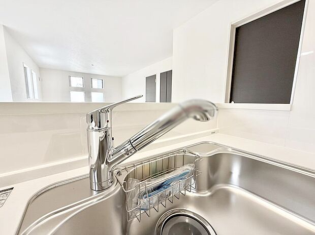 【浄水器】■清潔でおいしい水を手軽に供給してくれます