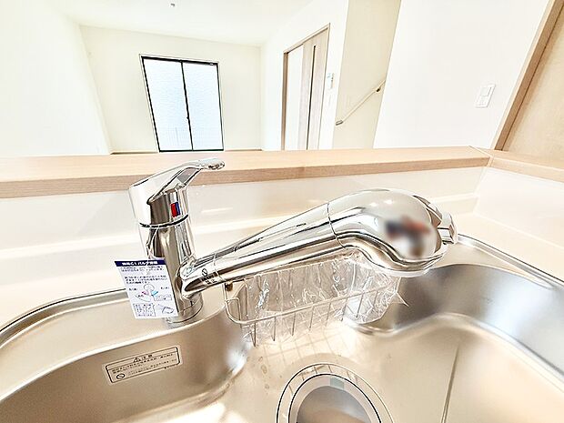 【浄水器】■清潔でおいしい水を手軽に供給してくれます