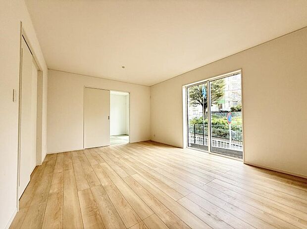 【リビング】■自然と会話が生まれる、心地よいひととき