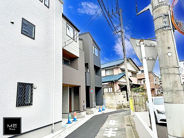 【前面道路含む現地写真】■新しい住まい、街の新しい風景