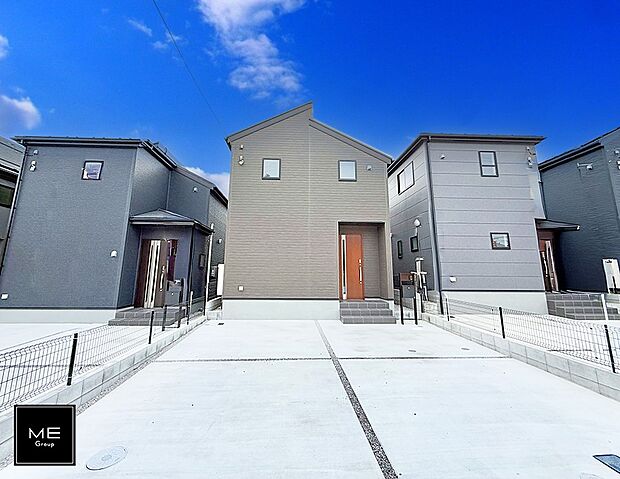 【現地外観写真】■家族みんなが笑顔で過ごせる、安心感のある住まい